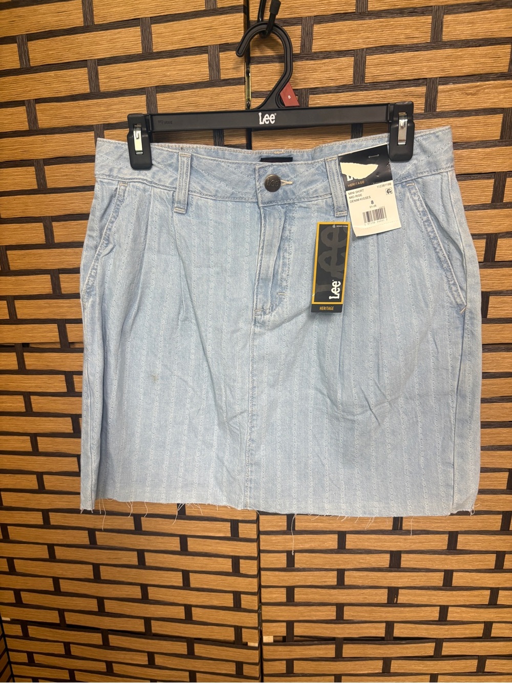 Lee denim mini skirt size 8